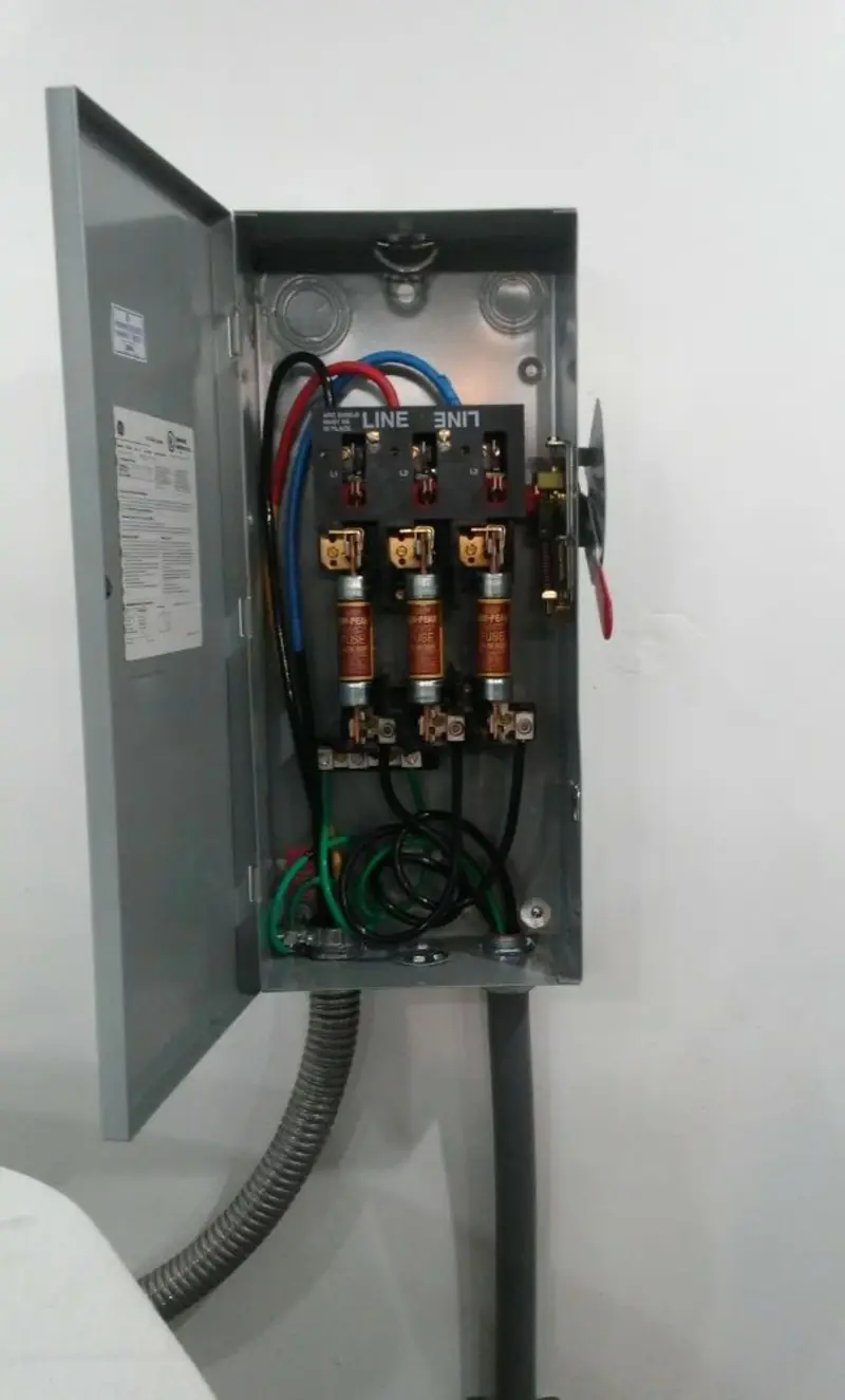 Three-phase disconnect switch installed for Electrical Wiring & Rewiring in Southside